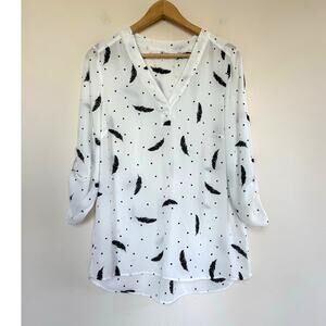 DR2 boutique white black feather print novelty 3/4 sleeve v neck top blouse